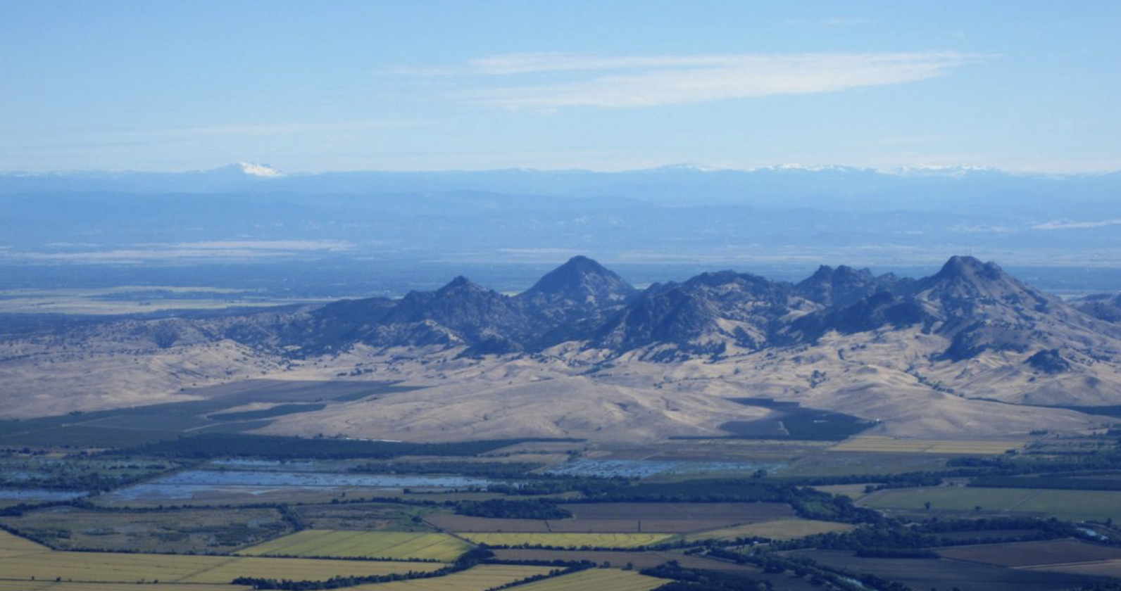 Soaring Over the Valley: A Pilot’s Perfect Morning in the Sacramento Skies